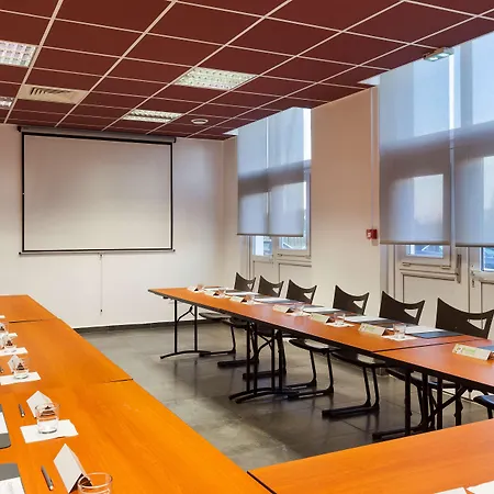 Hotel Campanile Metz Nord -