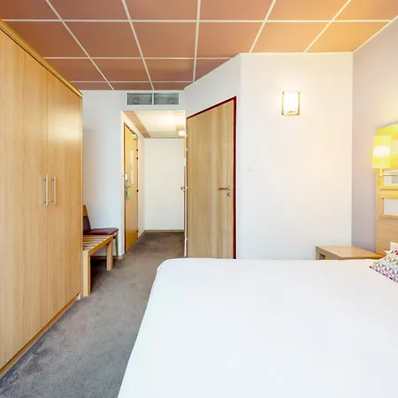 Campanile Metz Nord - Hotel