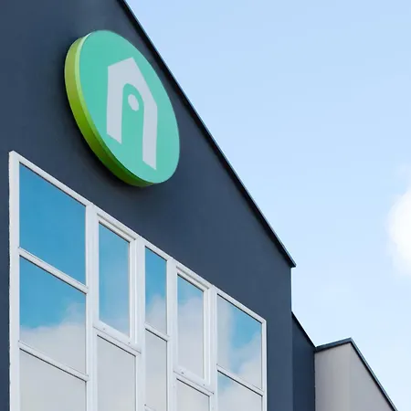 塔朗格北梅斯钟楼酒店 3* Talange