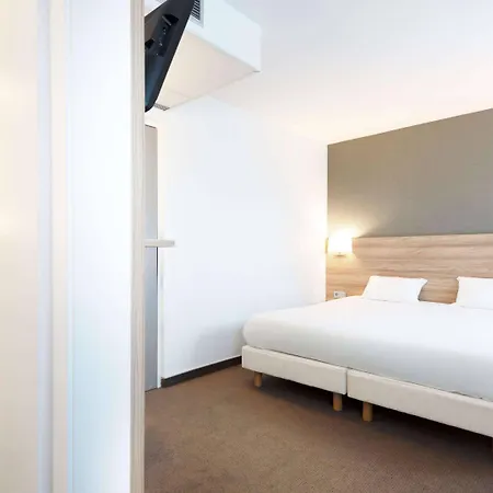 Campanile Metz Nord - 3*