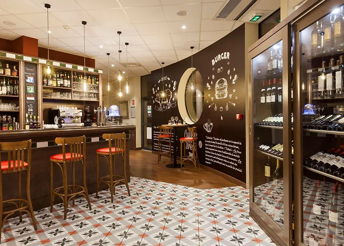 塔朗格北梅斯钟楼酒店 酒店 Talange