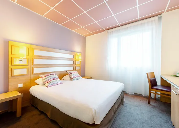 酒店 塔朗格北梅斯钟楼酒店 Talange