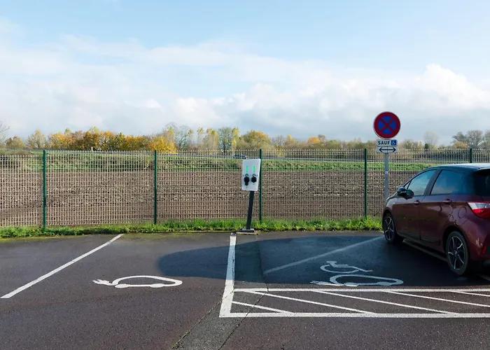 Hotel Campanile Metz Nord - 3*